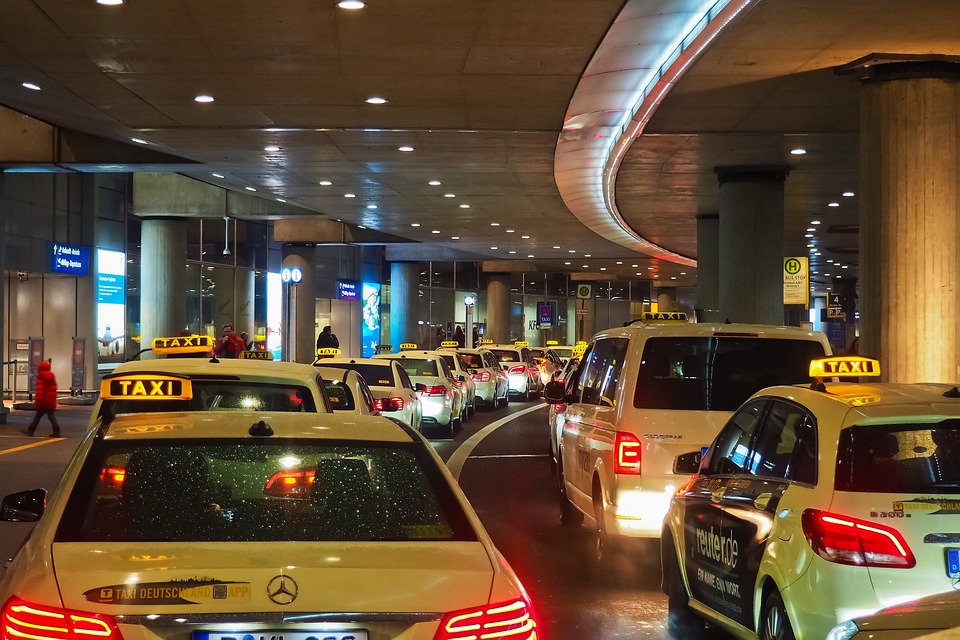Taxi Hoofddorp: de betrouwbare weg naar gemakkelijk personenvervoer